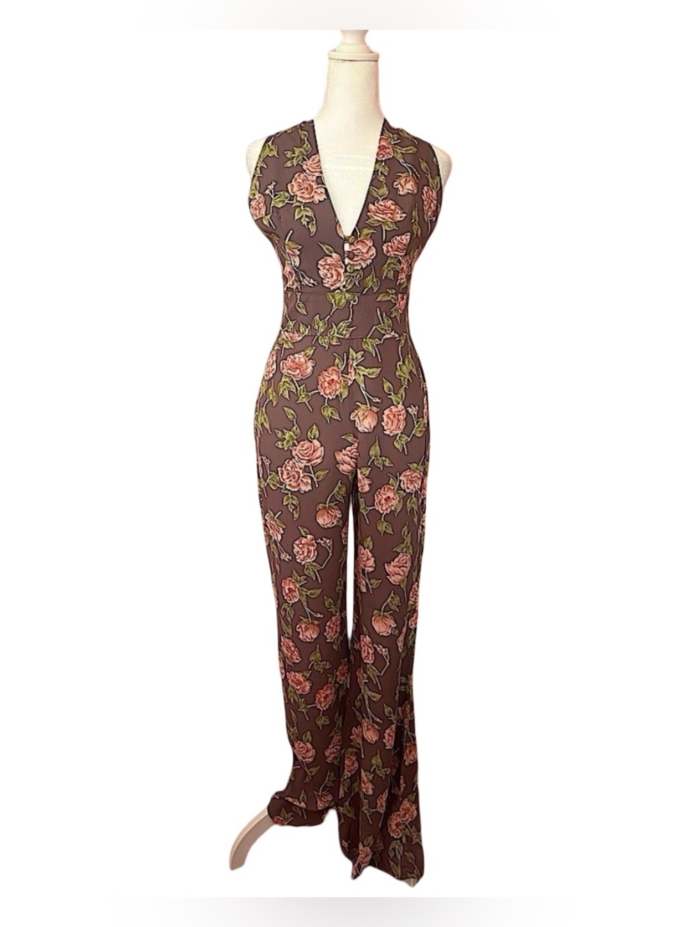 Anthropologie feminine Cottagecore rose floral v neck romantic romper NWT XS